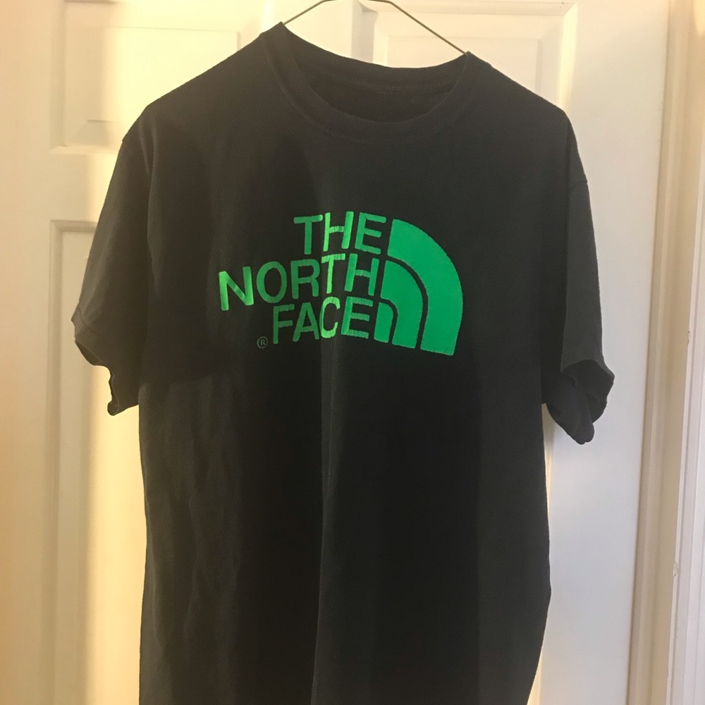 Black The North face vintage shirt.